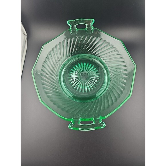 Uranium Glass - Vintage Imperial Green Twisted Optic 10" Handled Serving Bowl - Picture 4 of 16